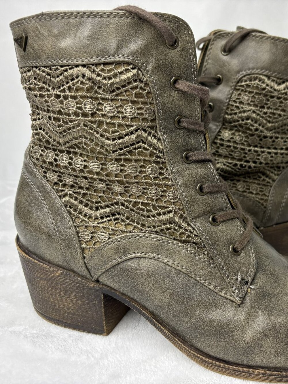 Roxy Lace Block Combat Boots - Size 9.5